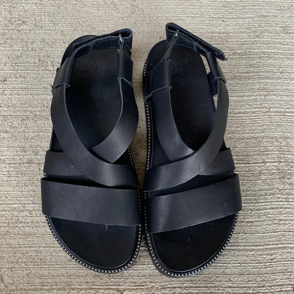 NWT. SOREL Sandals.  Black.   Size 7